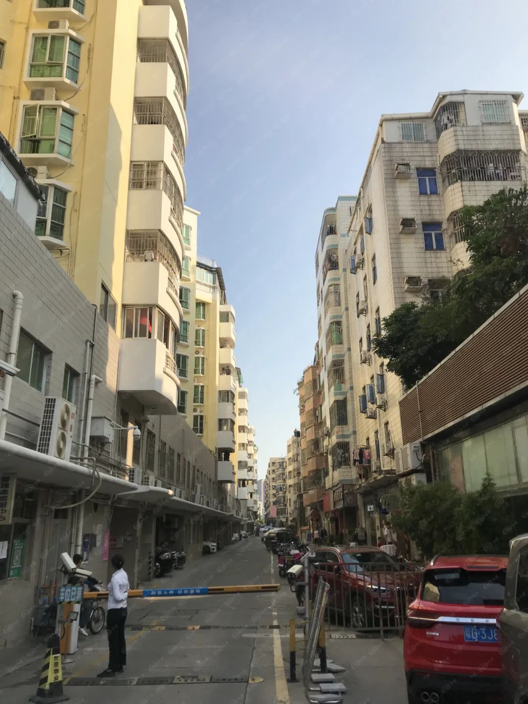 深圳后海最高住宅要来,附近二手隔街差10万/㎡!