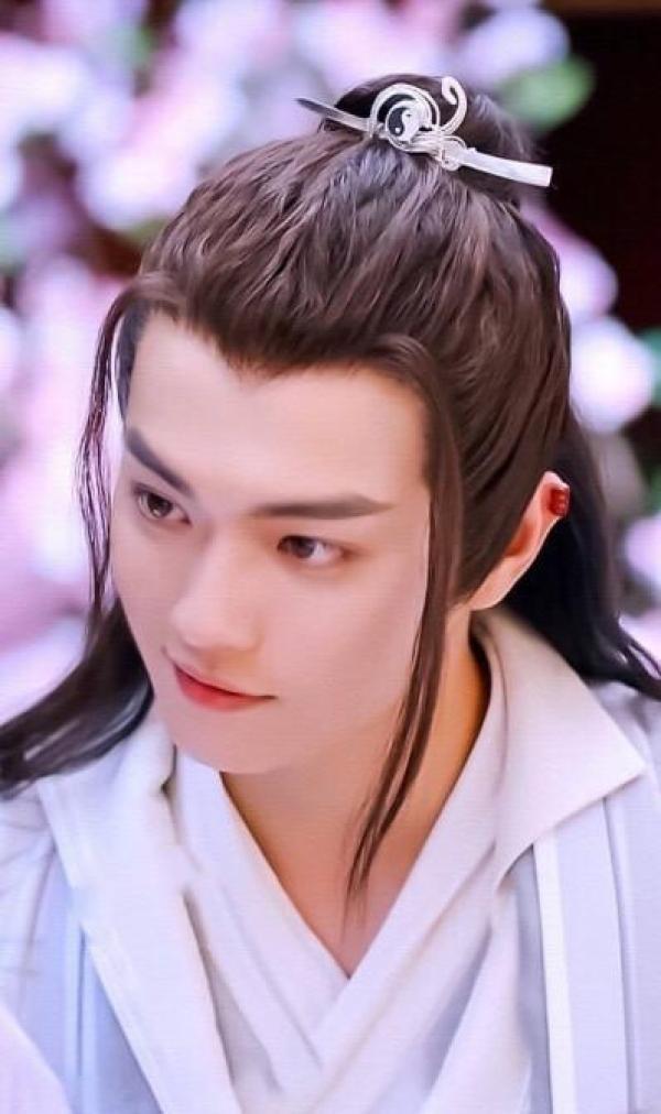 那些一看就很惊艳的盛世容颜古装美男子