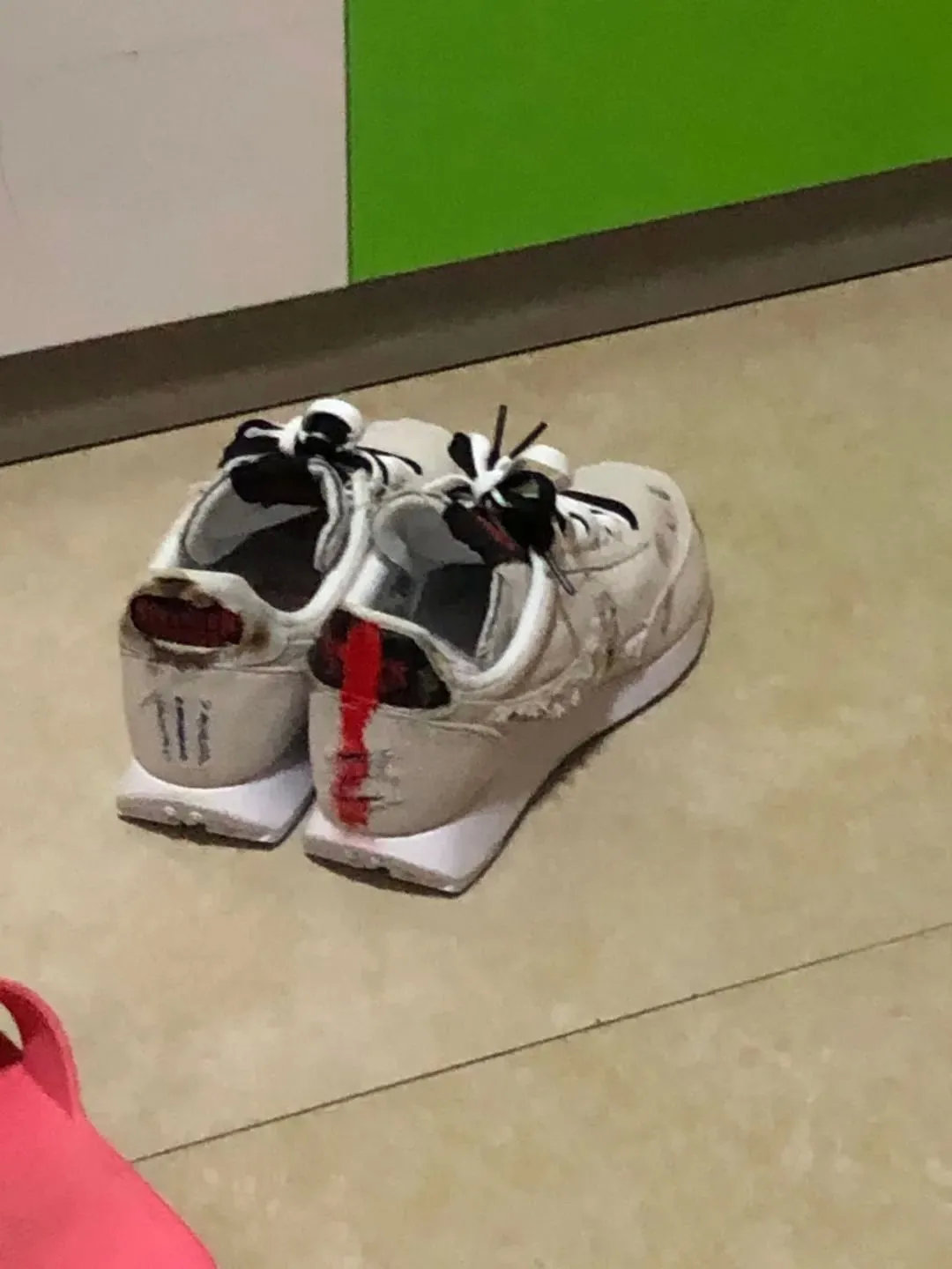 没想到聊毁鞋经历这件事会让人情绪复杂