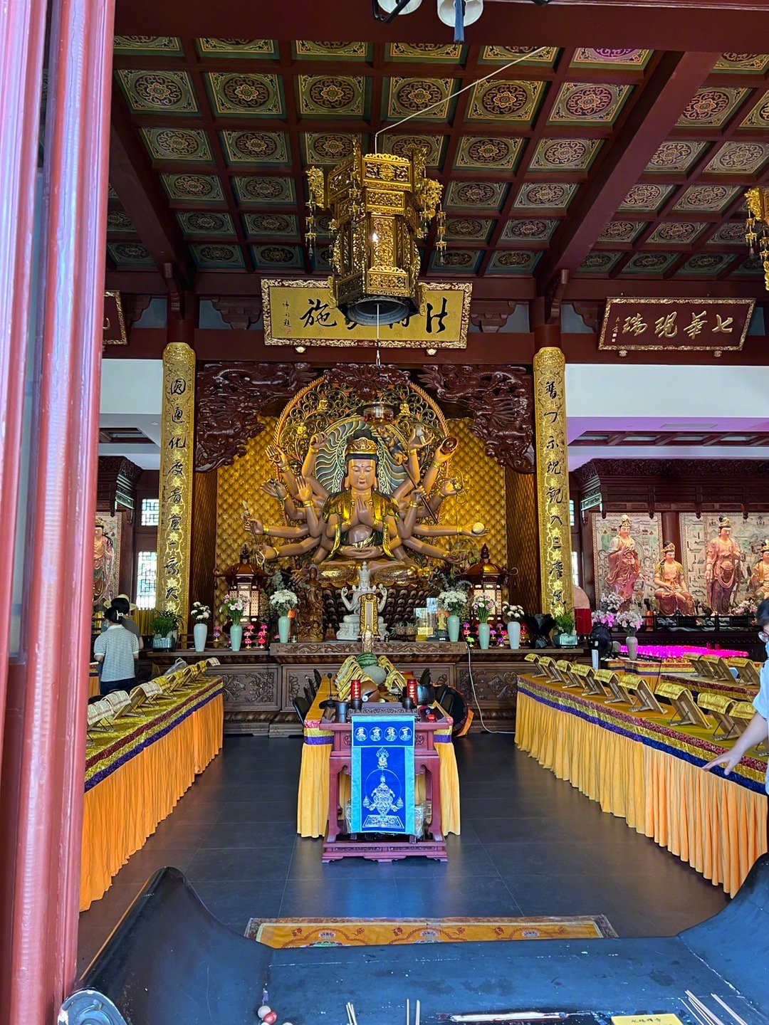 兔兔在永福禅寺给大家祈福,转发沾沾好运__财经头条
