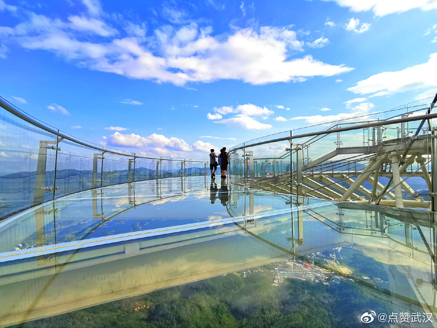 桂阳望湖山庄天空之镜图片