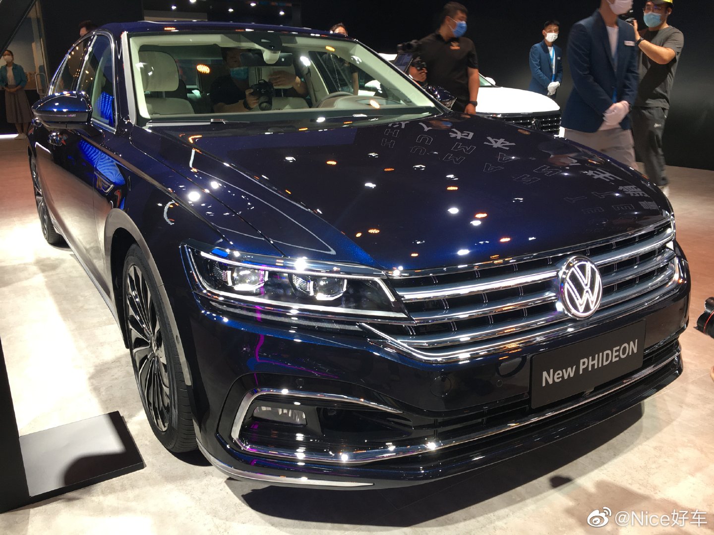 大众新款辉昂实拍