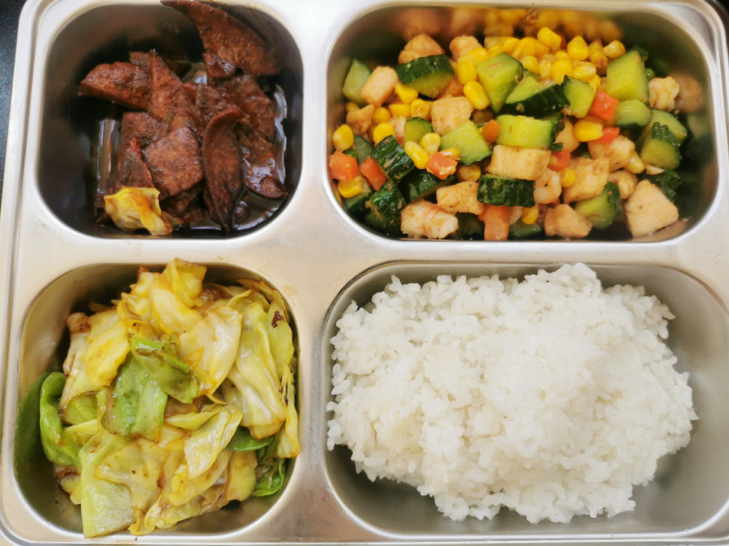 家有小学生午餐不讲究成本不足30元每天不重样吃饱不浪费