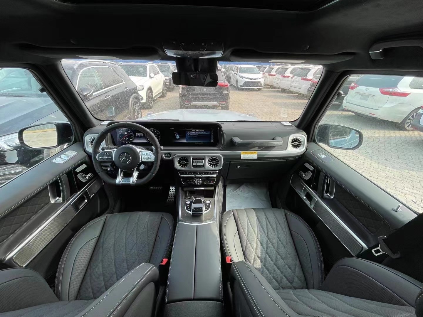 21款奔驰g63amg国六排放价格月光蓝实拍图片