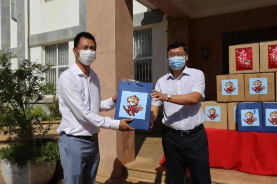 祖国“春节包”，温暖游子心—驻莫桑比克使馆举行“春节包”发放仪式休闲区蓝鸢梦想 - Www.slyday.coM