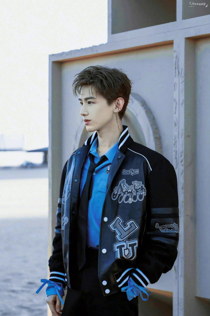 白敬亭快说还有什么发色是我不能驾驭的