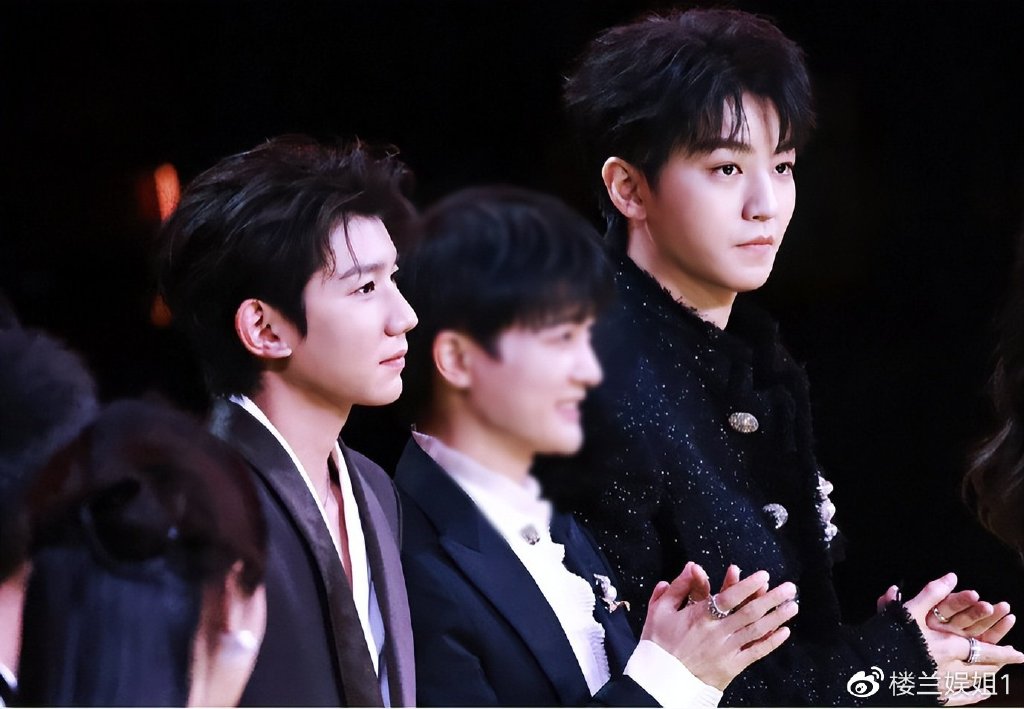 王源给TFBOYS拖后腿?一档综艺证明,他已经走上另一条大路|TFBOYS|王源|综艺_新浪新闻