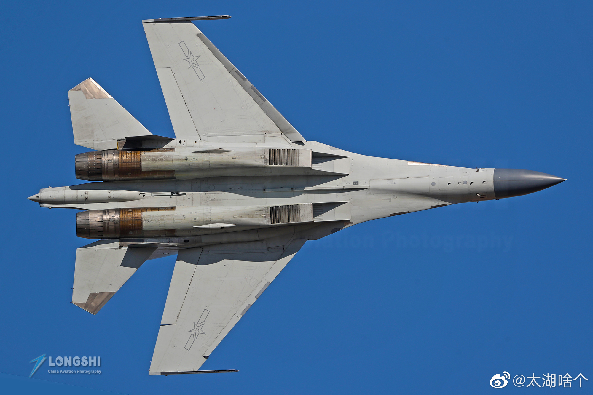 解放军歼10歼16苏30战斗机执行战巡