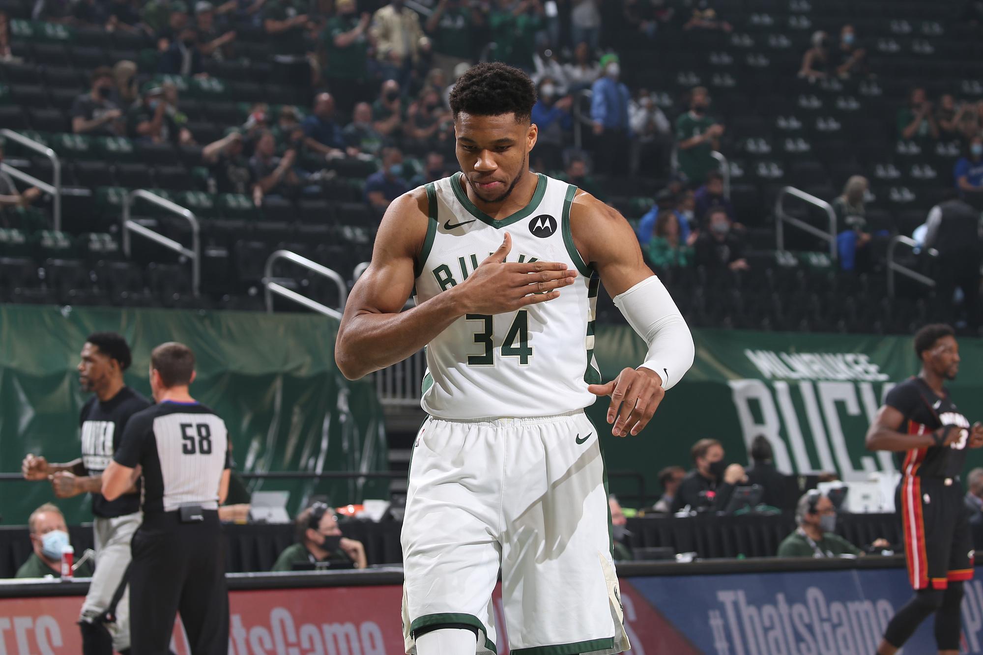 图字母哥3113雄鹿大胜热火开局就崩02回主场