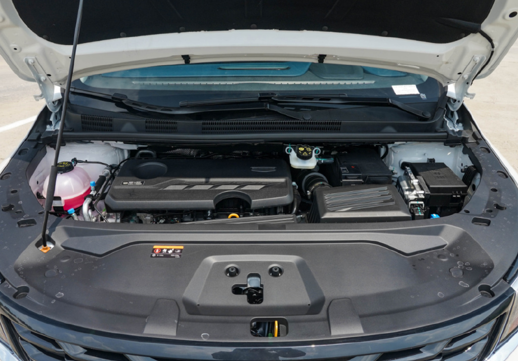 预算15万买啥MPV？全新吉利嘉际L对比传祺M6 Pro