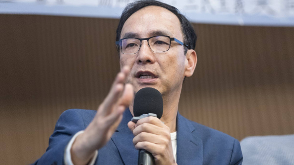 罗智强没被朱立伦的那通电话劝退，正式宣布参选桃园市长休闲区蓝鸢梦想 - Www.slyday.coM