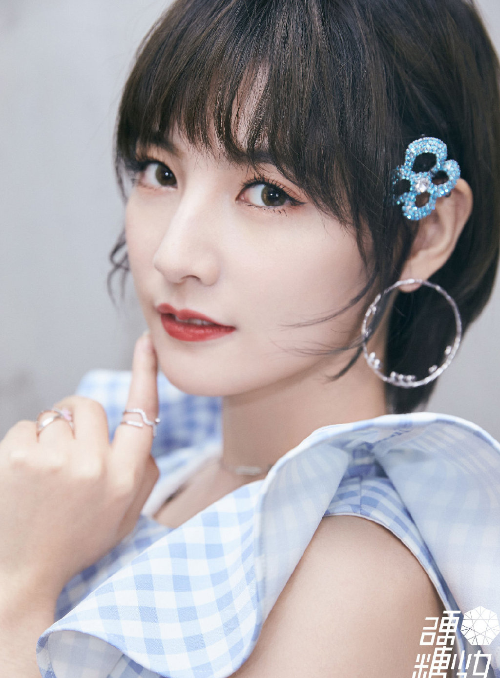 硬糖少女303赵粤清新甜美写真好美