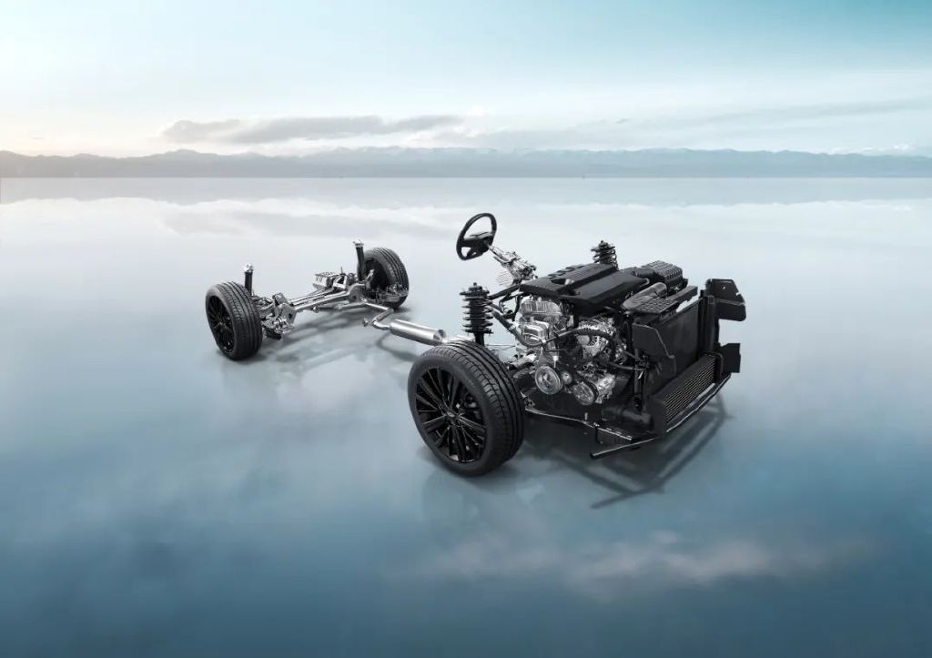 在机械部分,艾瑞泽8用上了目前奇瑞最新的1.6tgdi鲲鹏动力发动机.