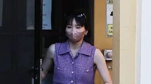 澳洲杨兰兰,为何每次都能全身而退?|财富|杨兰兰|特权|全身|法律_新浪新闻