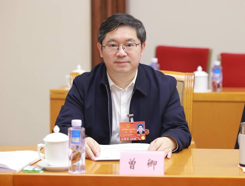 专访全国人大代表四川省商务厅厅长曾卿探索建设国家绿色贸易示范区