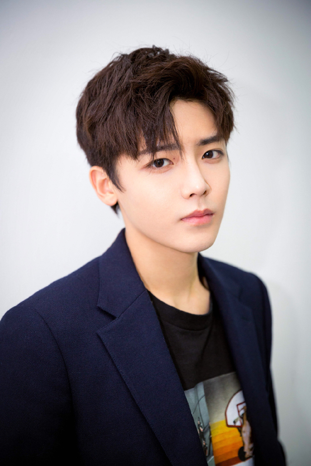 侯明昊这组写真好帅呀,肌肉线条太绝了,男友力爆棚……_高清图集_新浪