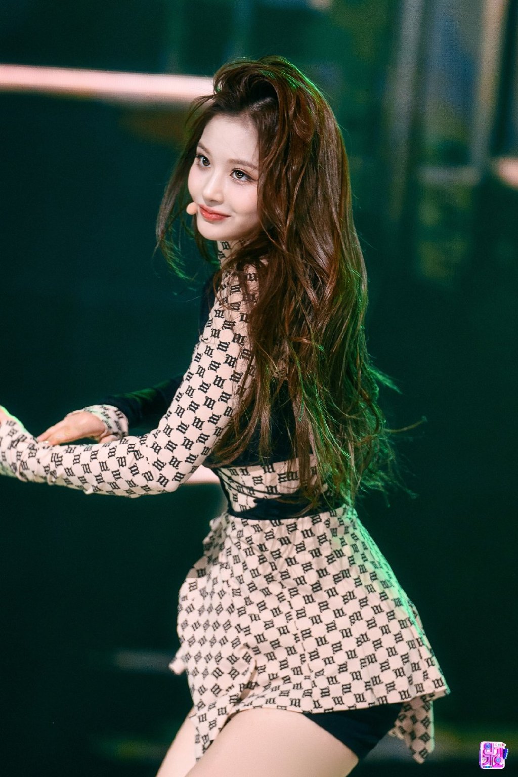 NMIXX被JYP给耽误了，拼接风不是好风格，这对爆曲的要求太高了休闲区蓝鸢梦想 - Www.slyday.coM