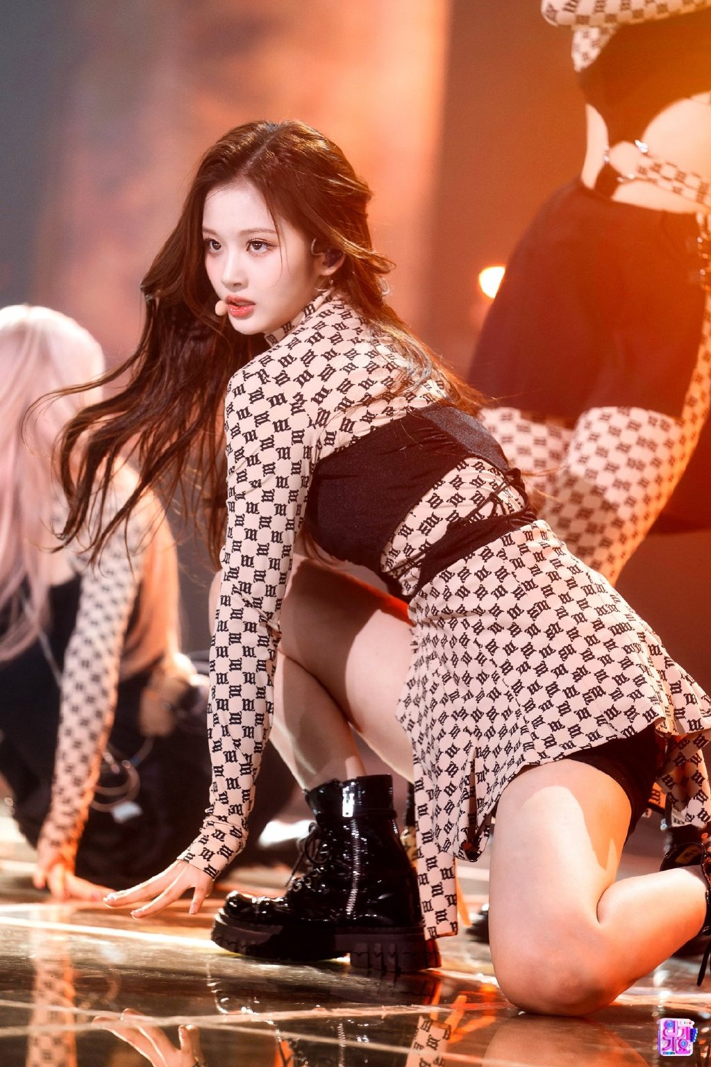 NMIXX被JYP给耽误了，拼接风不是好风格，这对爆曲的要求太高了休闲区蓝鸢梦想 - Www.slyday.coM