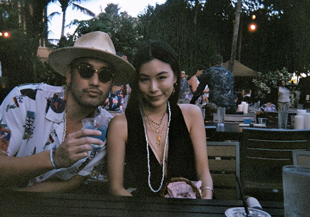 bella晒高以翔去世前一周照片,两人刚搬家画面惹人泪目