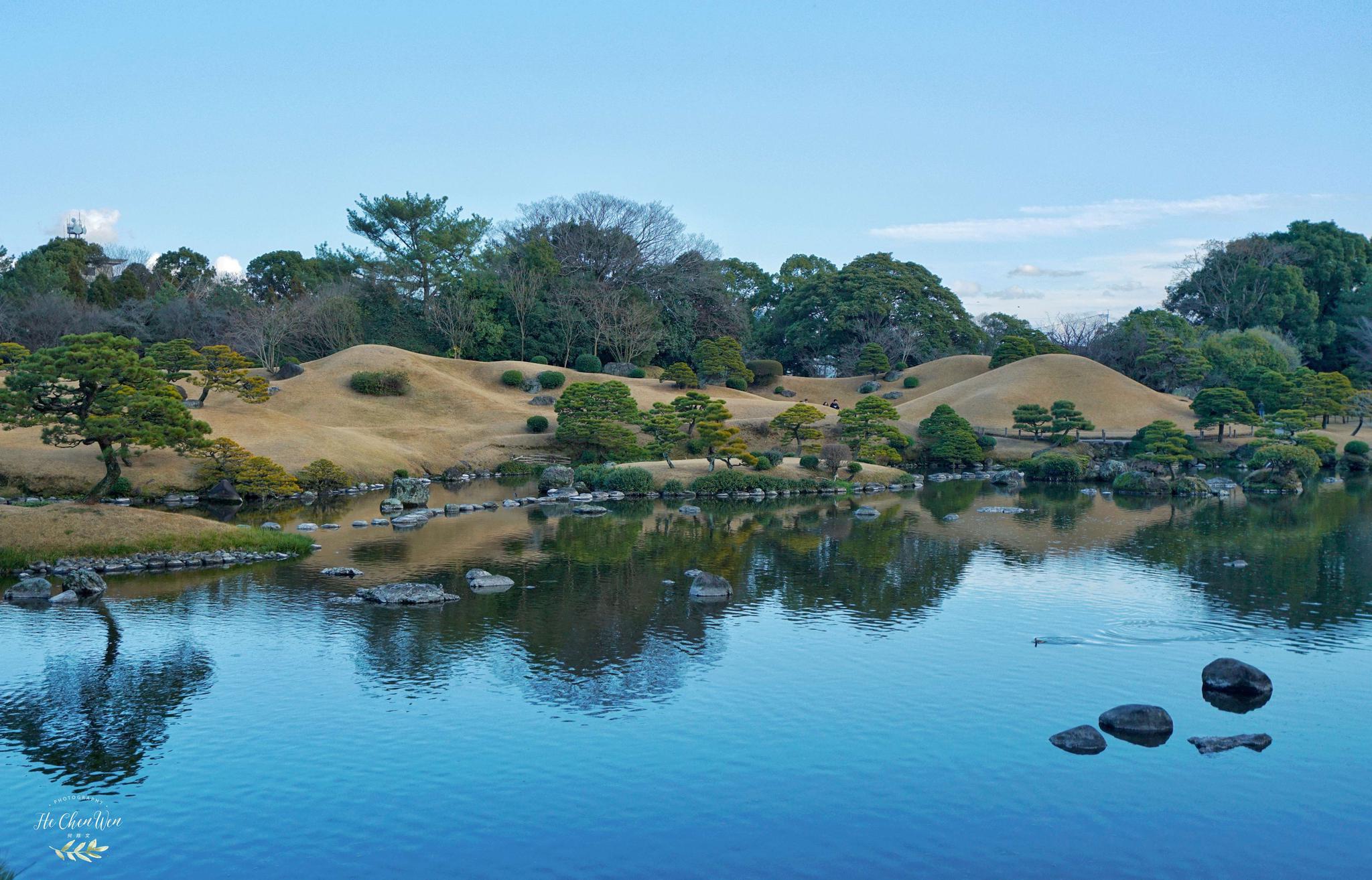 日本著名的庭园,犹如一座巨型山水盆景,游客慕名而来