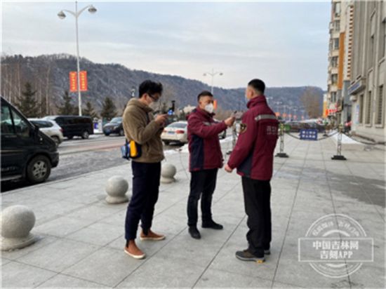 疫中吉林暖时刻丨从武汉到长春，记者越明“三战”疫情一线休闲区蓝鸢梦想 - Www.slyday.coM