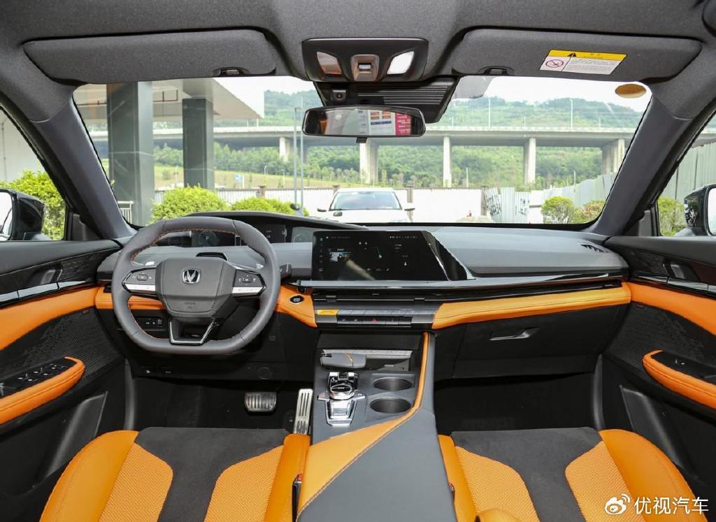 售价1399万元长安univ20t经典运动型上市你会买单吗