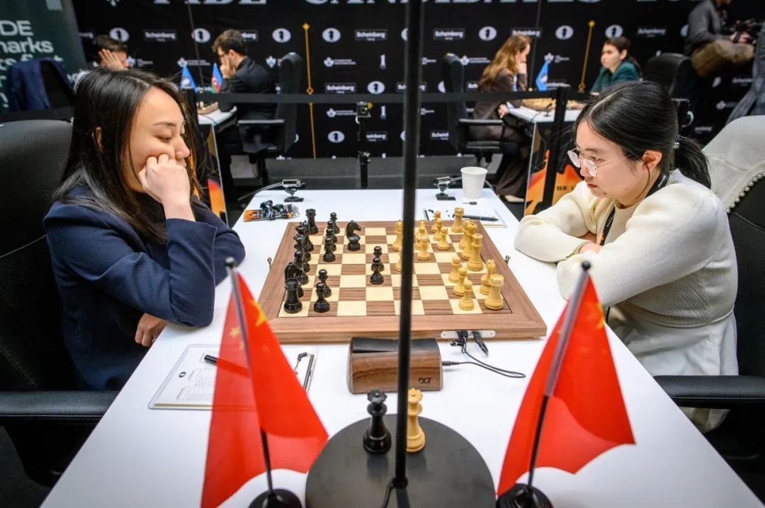 国际象棋世界冠军女子候选人赛:雷挺婕三连胜追至榜首|谭中怡|科内鲁|德比|瓦伊莎丽|戈尔亚奇金娜_新浪体育_新浪新闻