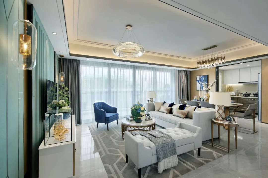 横厅拥有更大采光面,和更好的通风效果,避免因为进深过高而造成室内