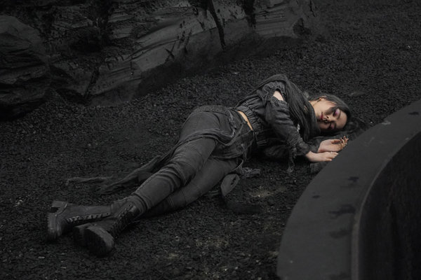 《你不是第一个离开的人》MV上线 G.E.M.邓紫棋自我剖白唱尽破碎心声休闲区蓝鸢梦想 - Www.slyday.coM 《你不是第一个离开的人》MV上线 G.E.M.邓紫棋自我剖白唱尽破碎心声休闲区蓝鸢梦想 - Www.slyday.coM