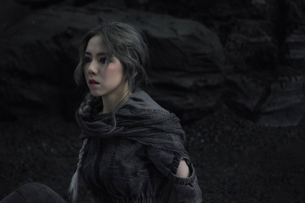 《你不是第一个离开的人》MV上线 G.E.M.邓紫棋自我剖白唱尽破碎心声休闲区蓝鸢梦想 - Www.slyday.coM 《你不是第一个离开的人》MV上线 G.E.M.邓紫棋自我剖白唱尽破碎心声休闲区蓝鸢梦想 - Www.slyday.coM