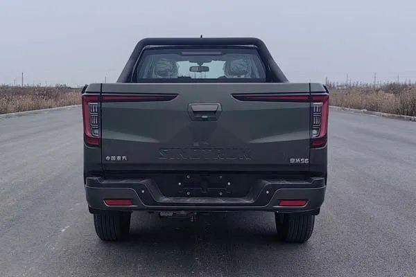 外观犀利潍柴动力中国重汽首款硬派皮卡曝光卡车之友网