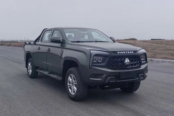 外观犀利潍柴动力中国重汽首款硬派皮卡曝光卡车之友网