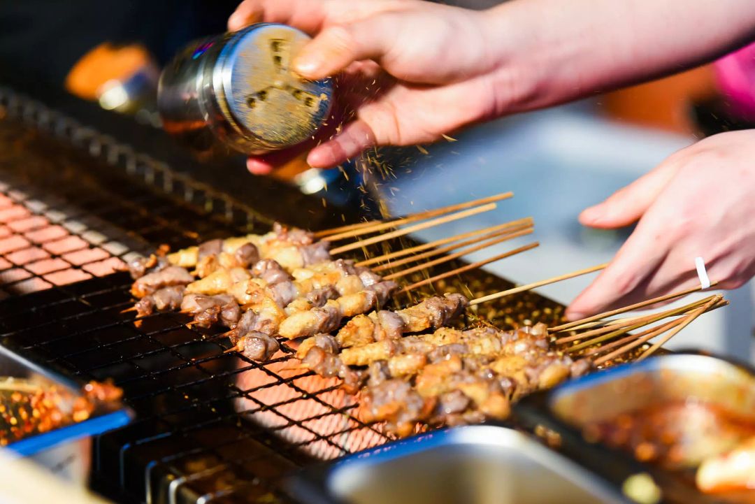 木屋烧烤老板的疫期自述:只要活着,总有翻盘的机会!