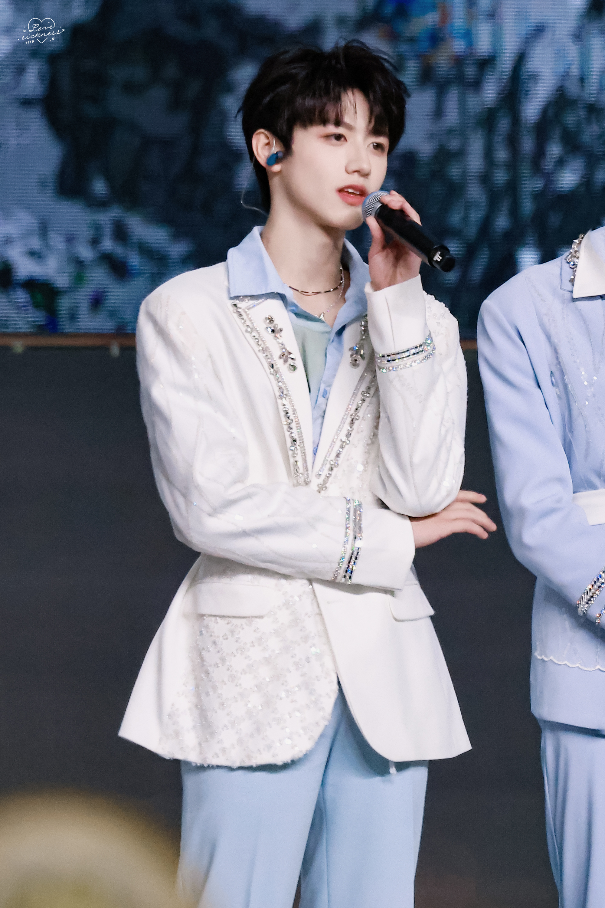 tf家族三代演唱会舞台饭拍96 朱志鑫 张泽禹 张极 左航 苏新皓