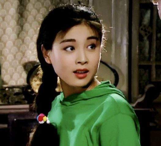 五,赵明明扮演贾小凡
