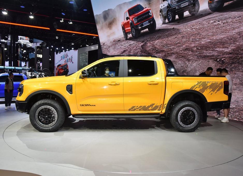 福特的皮卡很出名但不低于16万的起步价确实更加吸引人