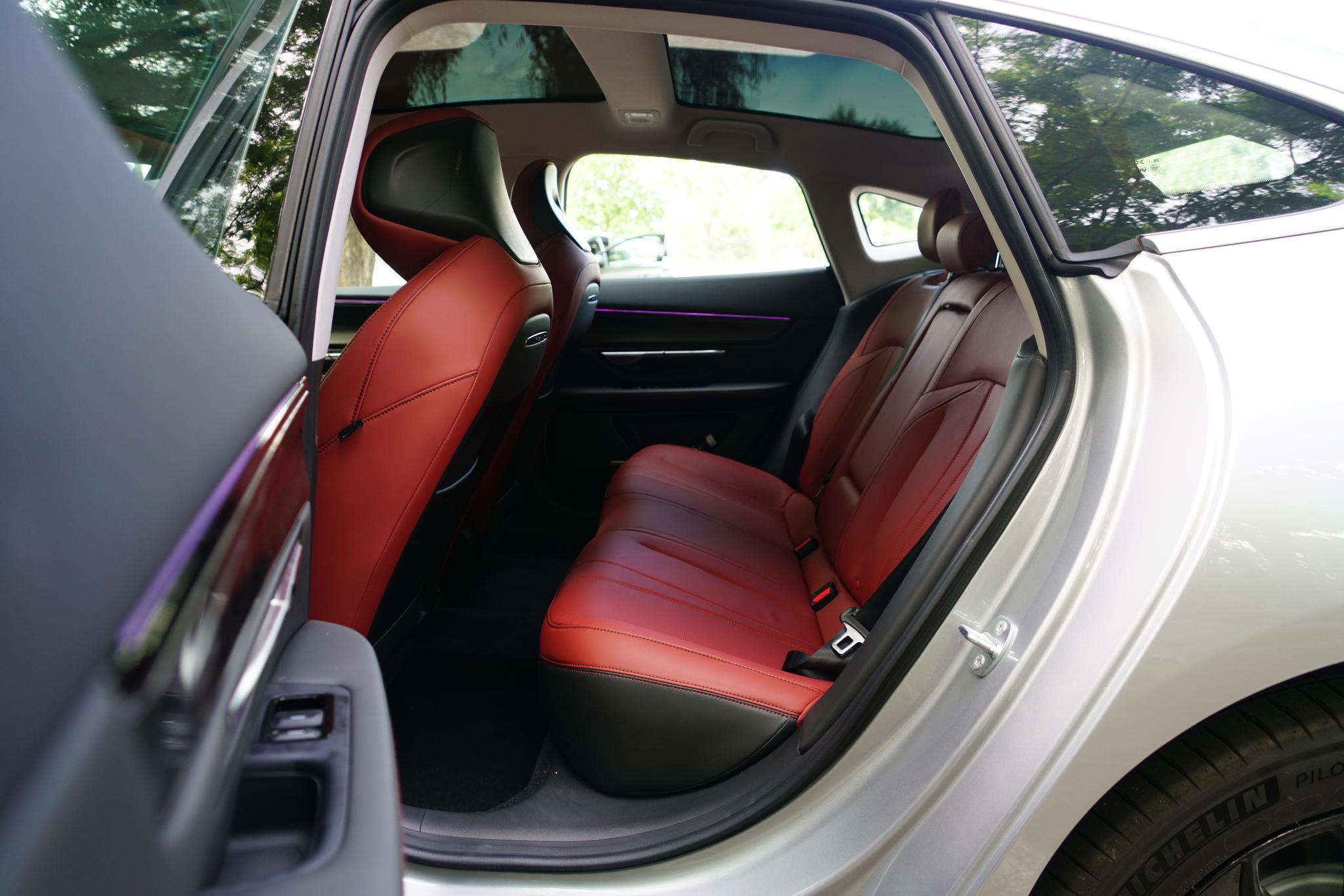 盘车能不能成为特斯拉的最强挑战者体验小鹏p7