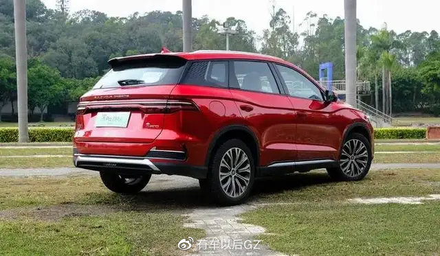 出一款“爆”一款，提车等小半年，国产品牌崛起，闭眼买不后悔！