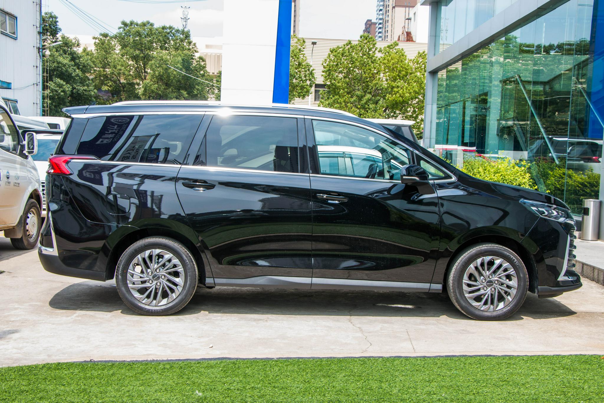 更聪明的大家伙!上汽大通g50 plus到店实拍