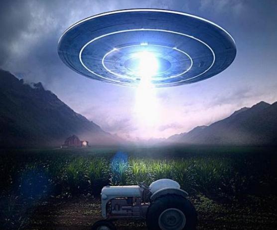 男子自称穿越而来外星人2022年登陆地球和我们展开最终决战