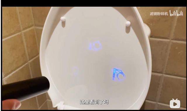 环球影城回应马桶不刷枕套不换水杯不洗：与一贯卫生标准不一致，已启动内部调查休闲区蓝鸢梦想 - Www.slyday.coM