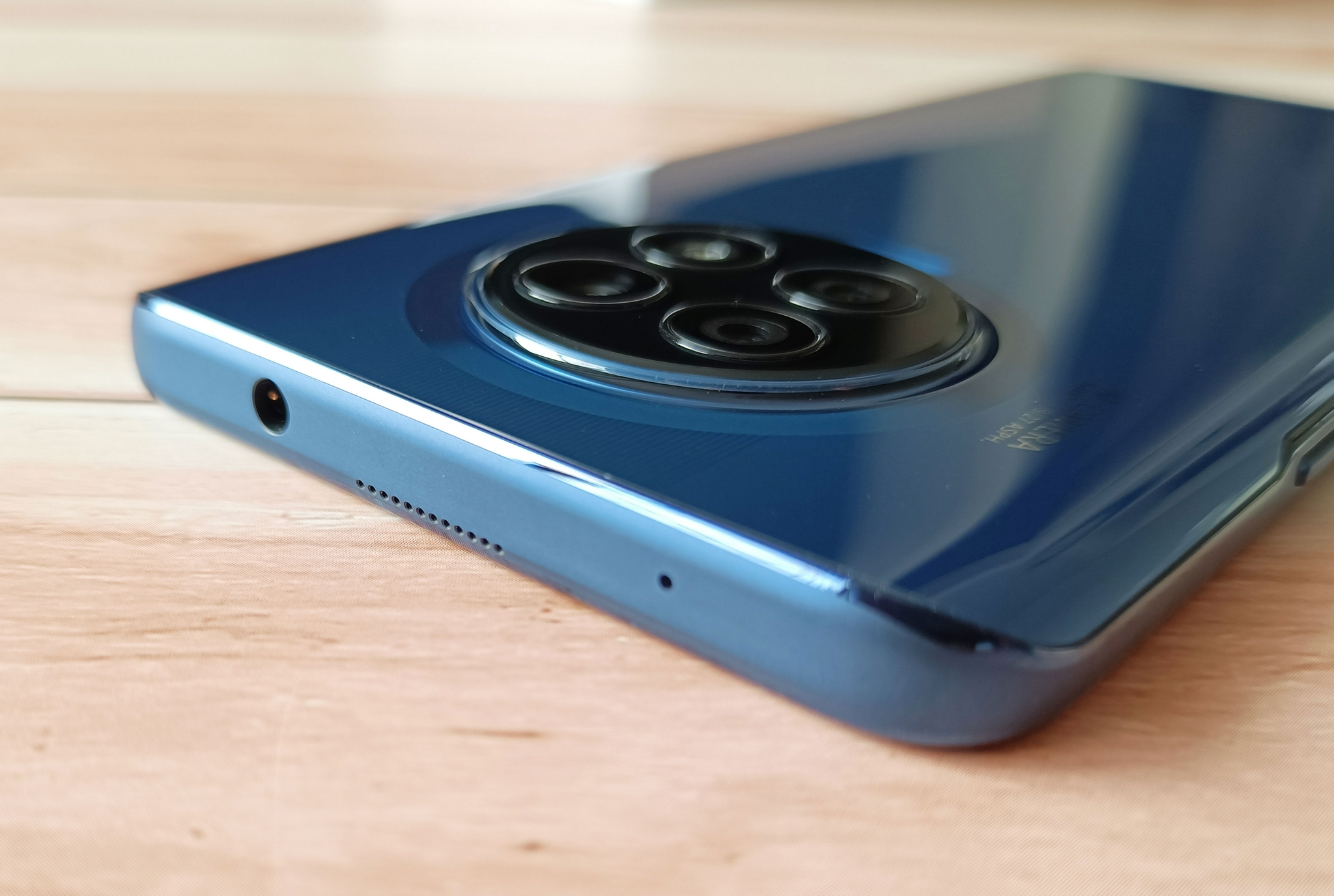 超窄边框66w荣耀x20上手评测好看又能打的潮流之作