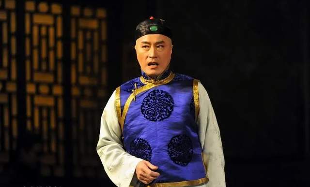 二,杨立新扮演贾志国