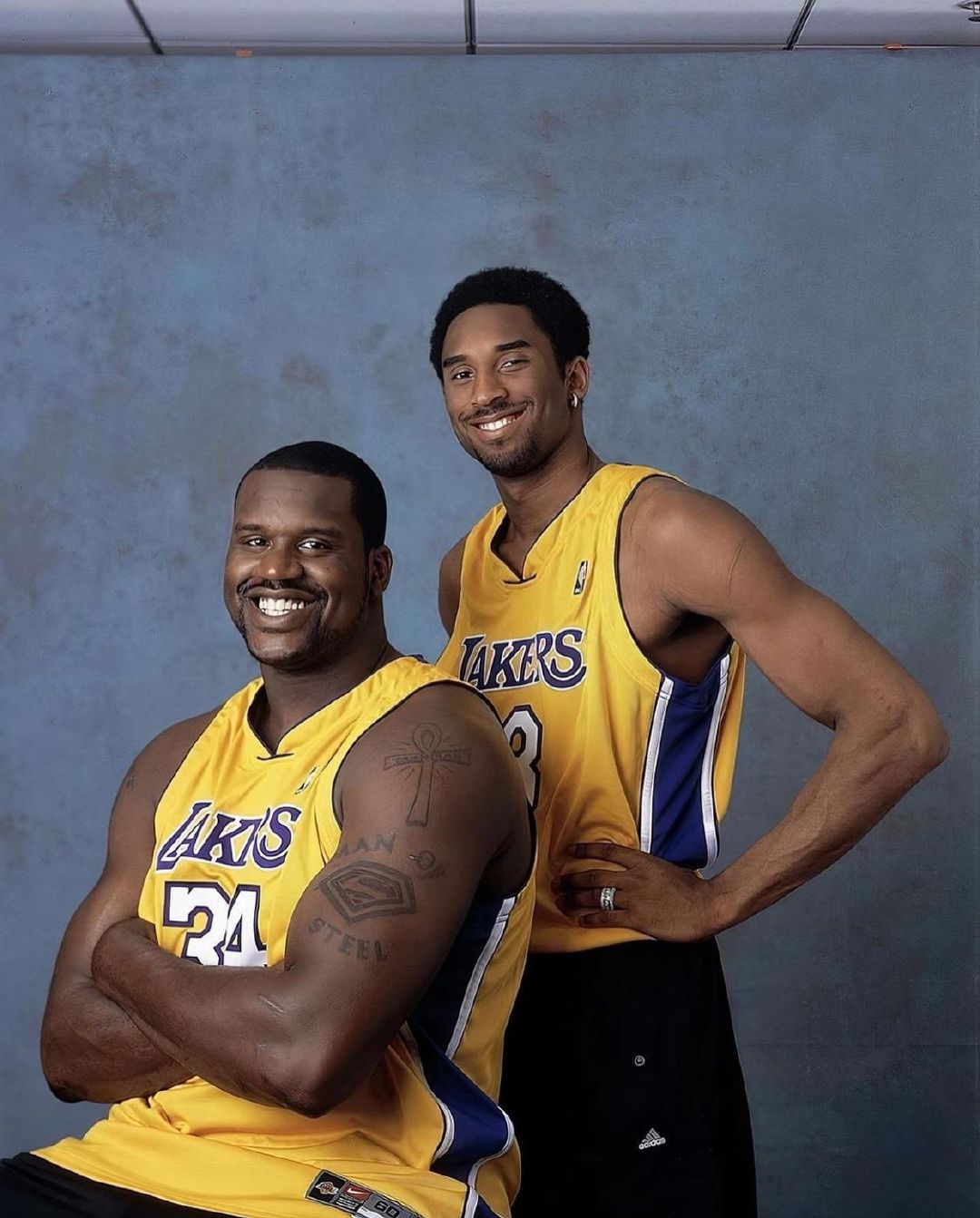 2001年的科比奥尼尔组图!__财经头条