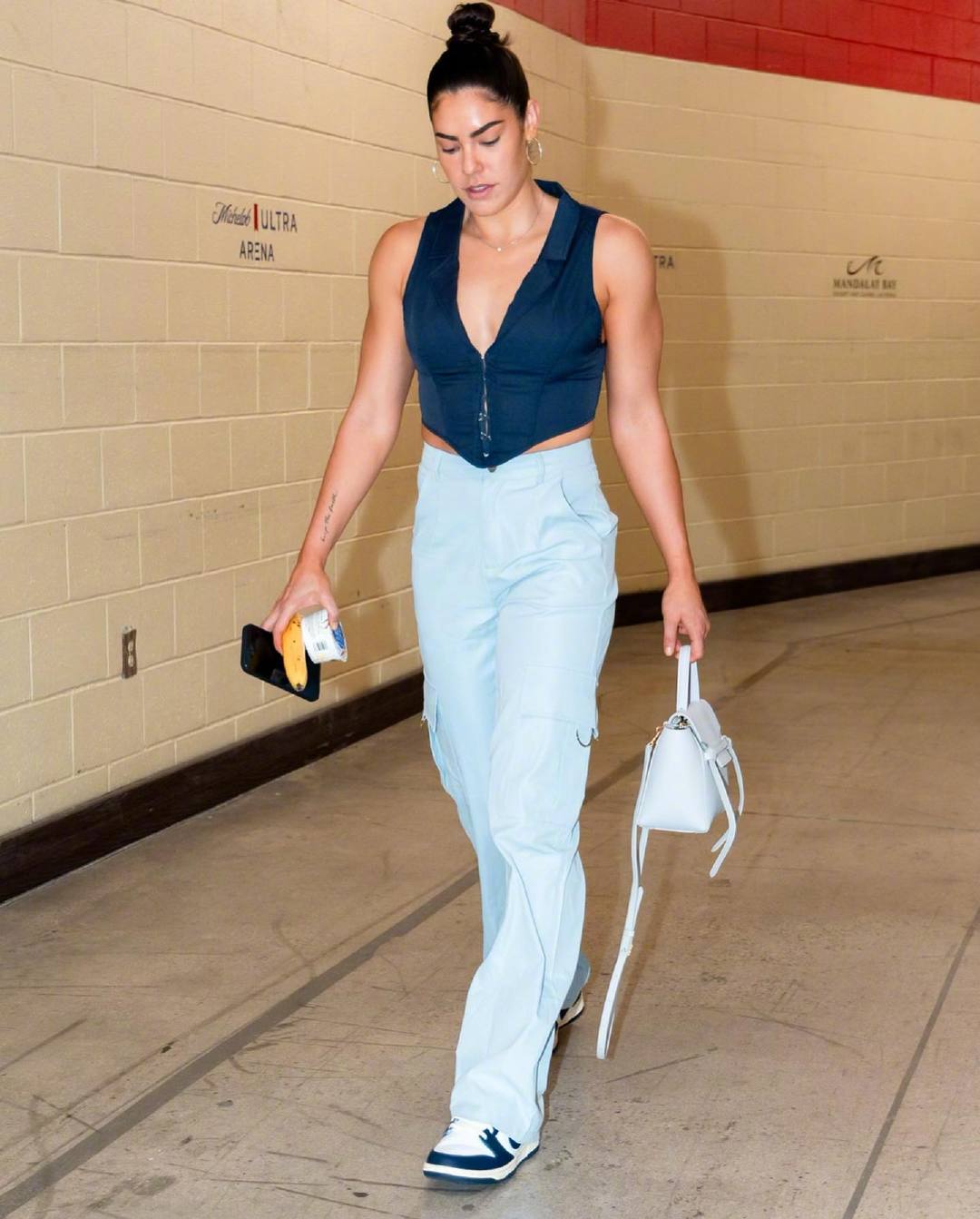 wnba球星kelseyplum身高173cm的穿搭look