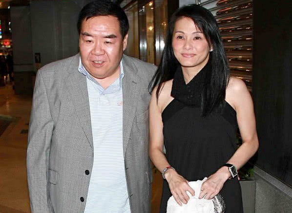 欠债8000万肥猫的陨落史含泪称下辈子还跟随刘德华