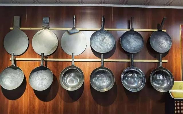 “一墩难求”?济南这对硕大号“冰墩墩”、“雪容融”火了!更火了这个物华天宝的打卡地!休闲区蓝鸢梦想 - Www.slyday.coM “一墩难求”?济南这对硕大号“冰墩墩”、“雪容融”火了!更火了这个物华天宝的打卡地!休闲区蓝鸢梦想 - Www.slyday.coM