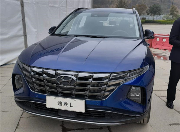 近距离体验新车途胜l个性外观干式双离合能撑起17万