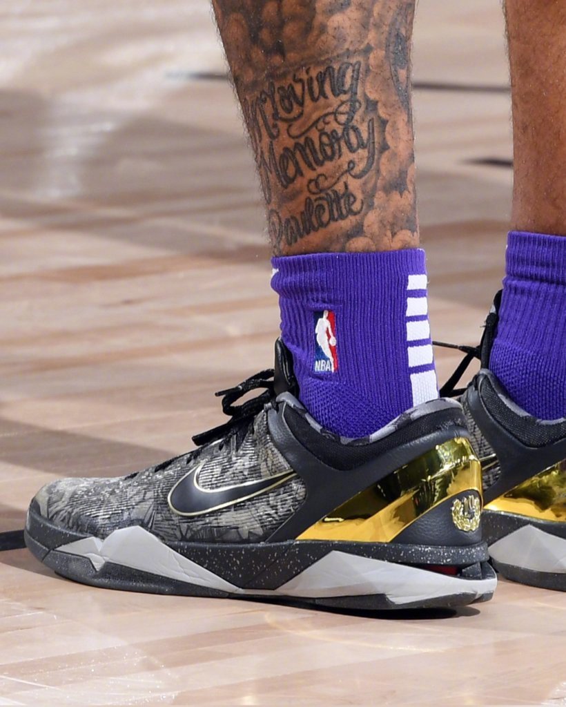 出现在nba赛场上的zk7