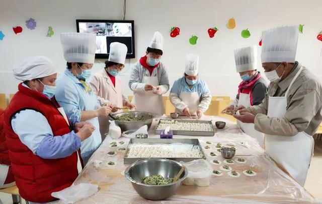 超有爱~巧手的他们把饺子包成了花→休闲区蓝鸢梦想 - Www.slyday.coM